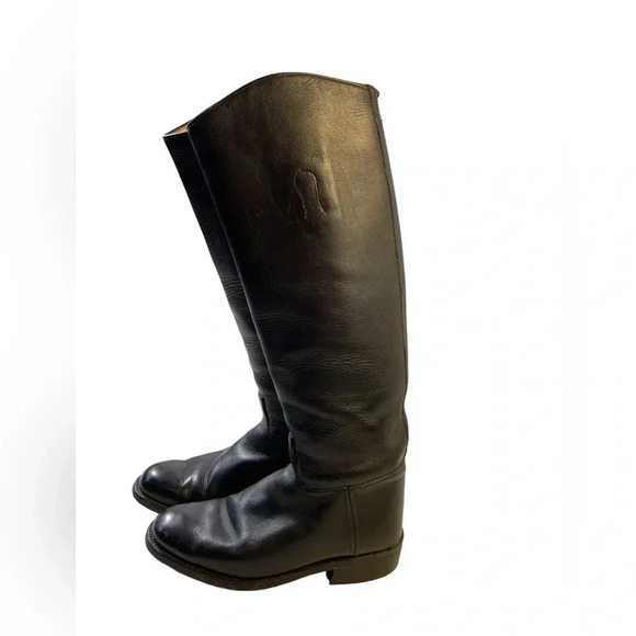 Elegant Black Heeled Boots - Picture 6 of 13